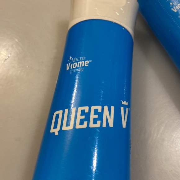 Lot of 2 Queen V it up intimate Wash - Picture 6 of 9